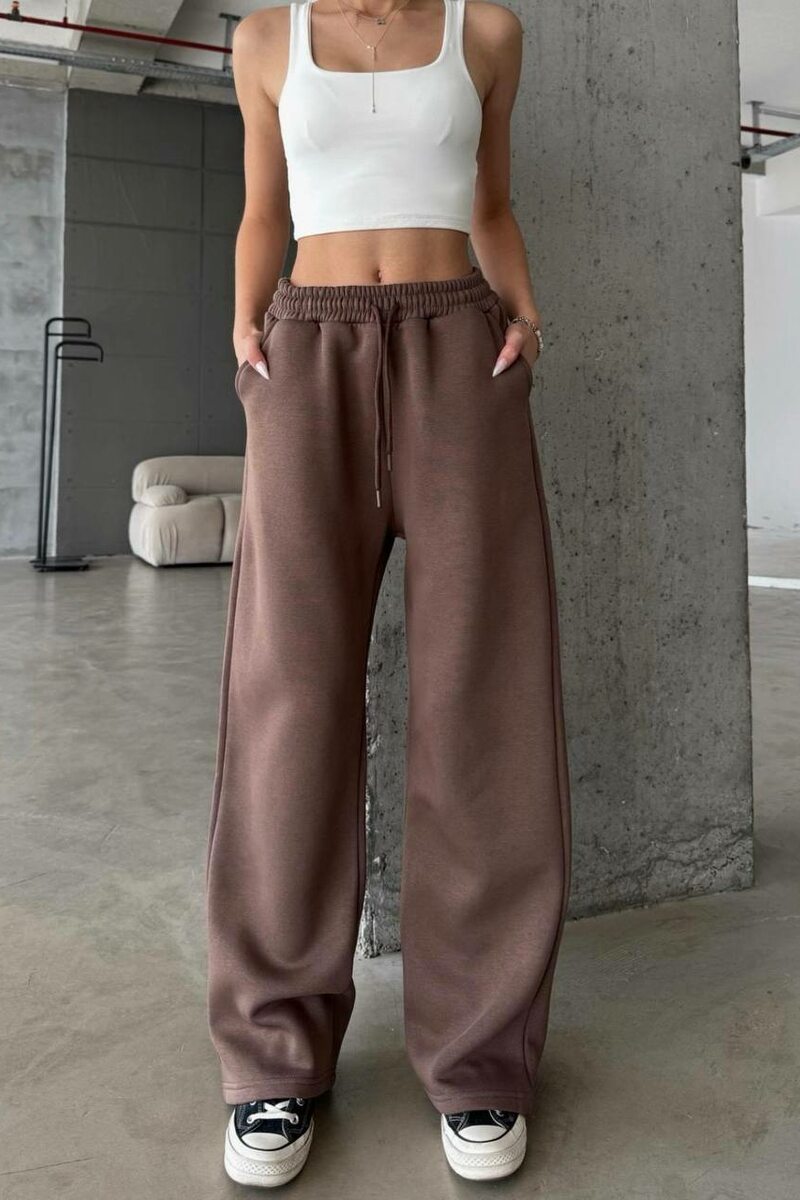 Штани спортивні широкі на флісі колір шоколад