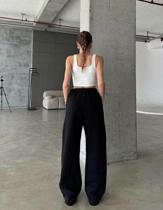 Штаны спортивные широкие на флисе цвет чёрный