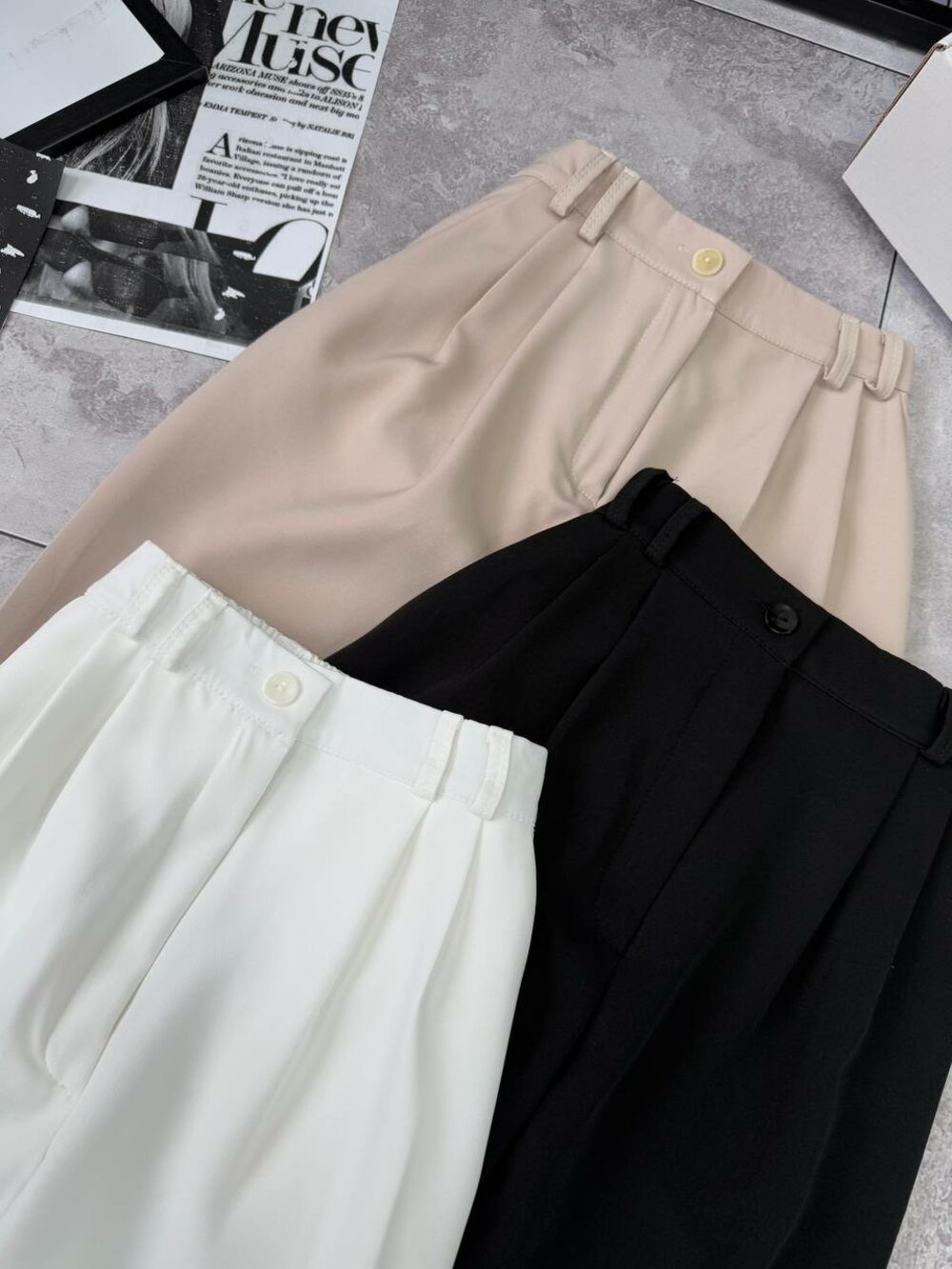 Штани вільного крою, колір бежевий