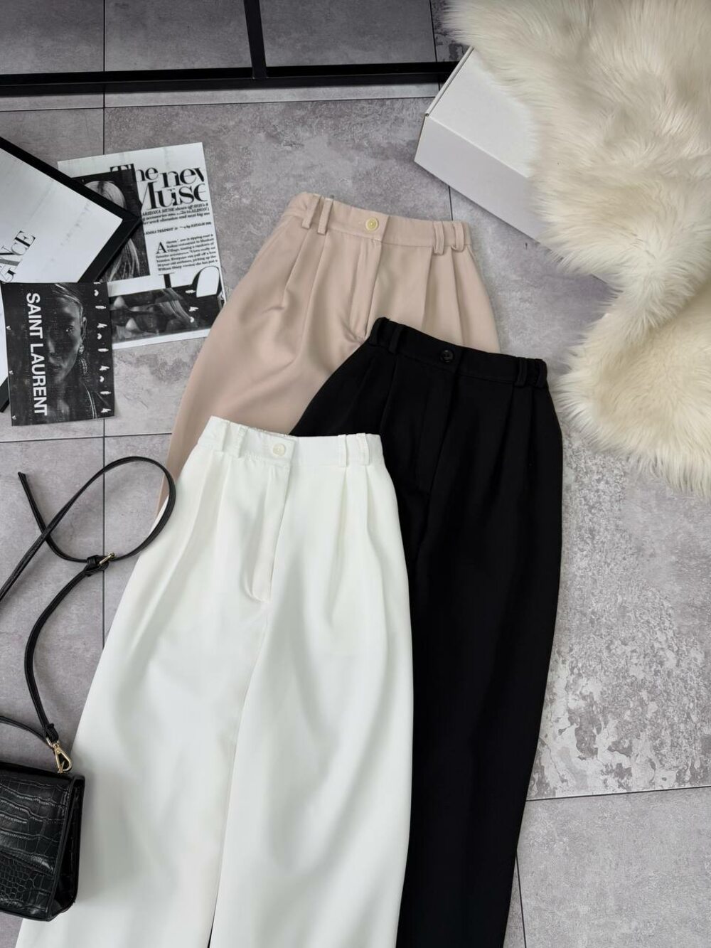 Штани вільного крою, колір бежевий