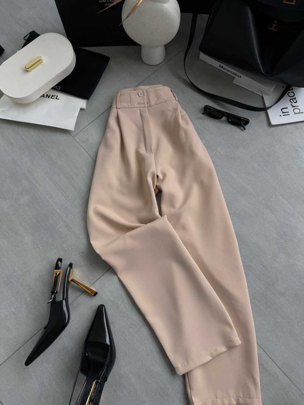 Штани на високій посадці, колір бежевий