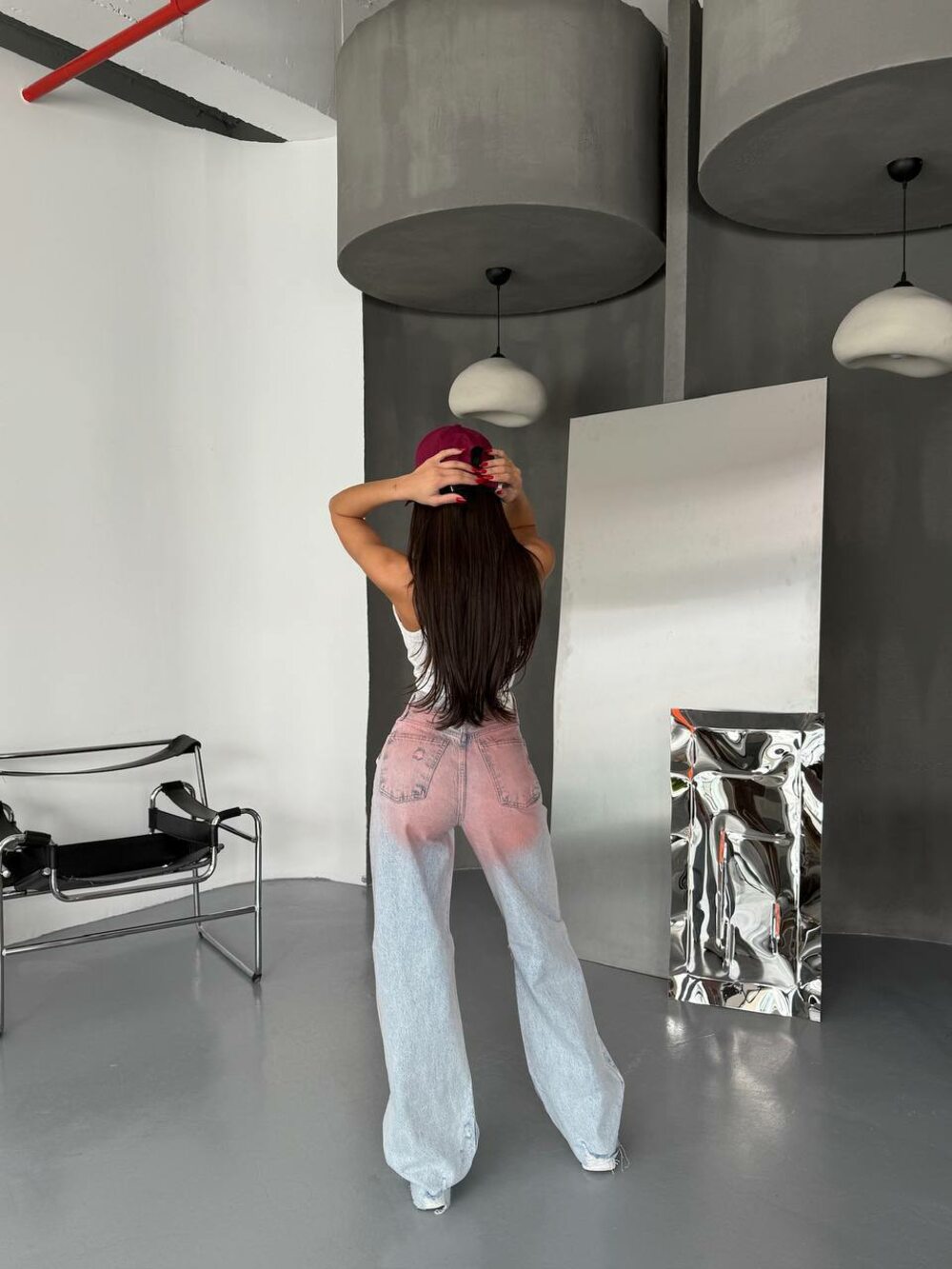 Джинсы на высокой посадке свободного кроя, цвет голубой