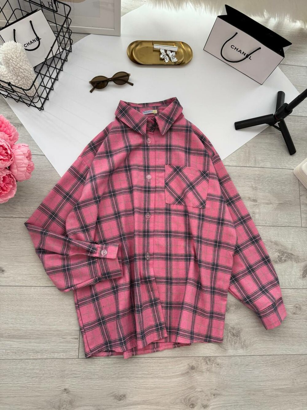 Оверсайз рубашка в клеточку, цвет малиновый