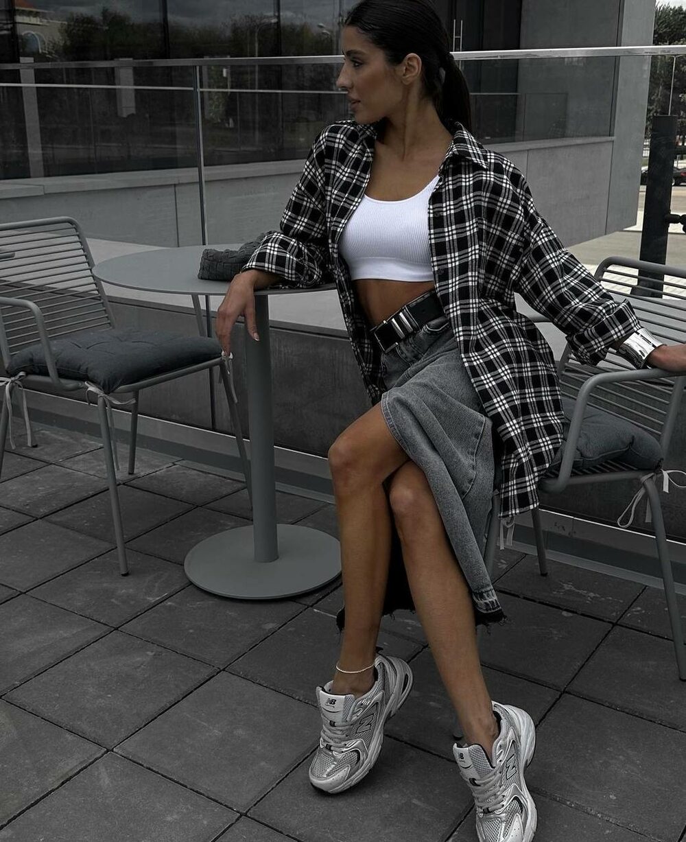 Сорочка оверсайз у клітинку, колір чорний