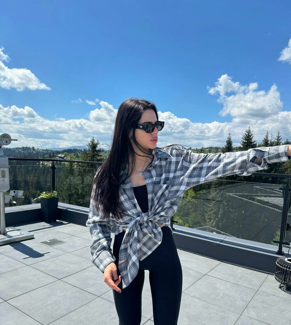 Сорочка в клітинку оверсайз, колір чорний