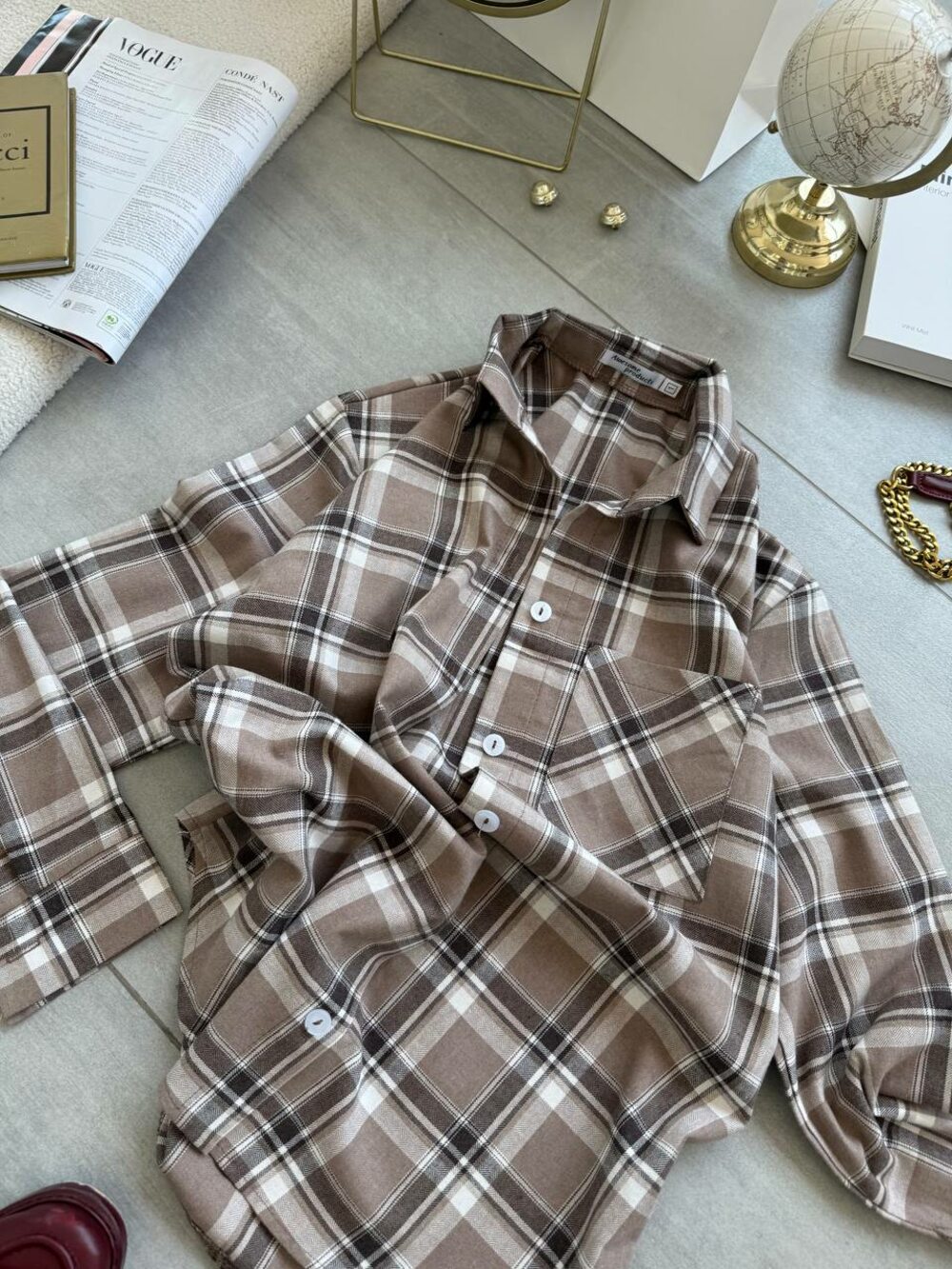 Сорочка в клітинку, колір бежевий