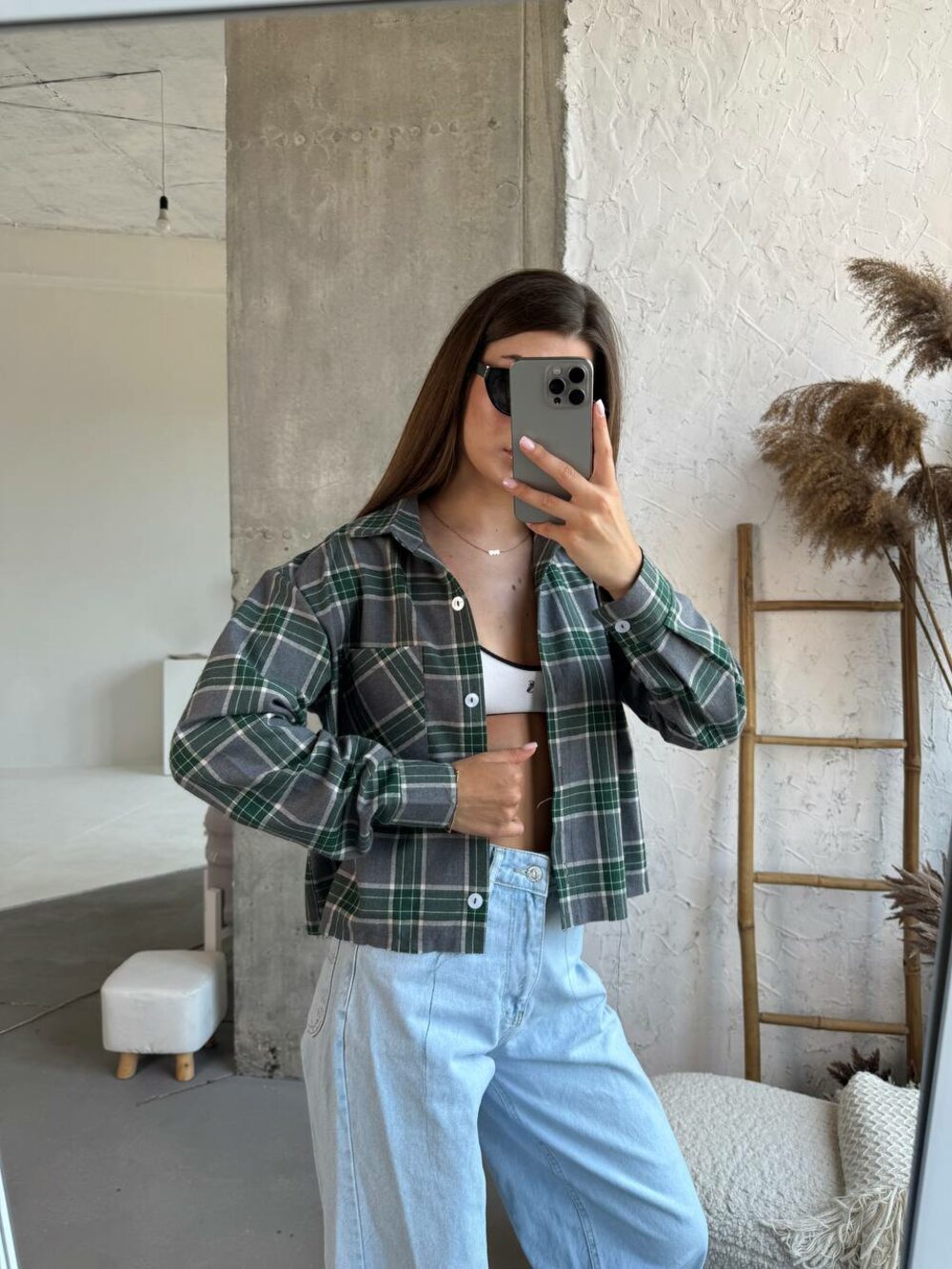 Укорочена сорочка у клітинку, колір зелений