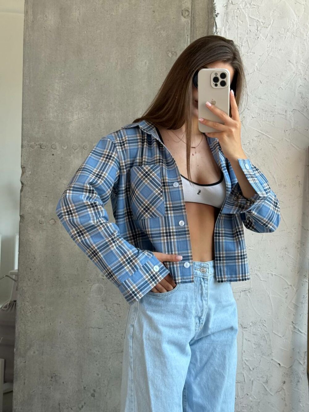 Укорочена сорочка у клітинку, колір блакитний