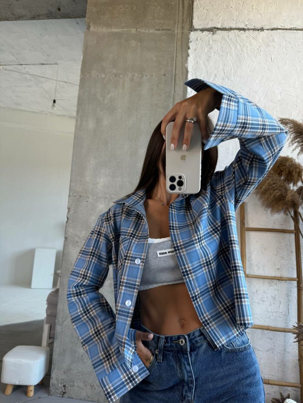 Укорочена сорочка у клітинку, колір блакитний