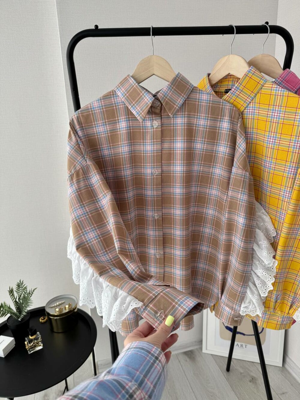 Оверсайз сорочка з рюшами, колір капучіно