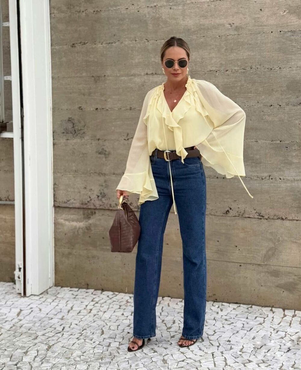 Блуза з розкльошеним рукавом, колір лимон.