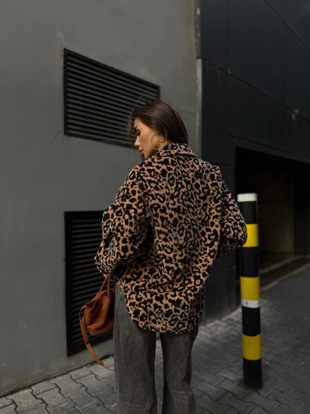 Флісова сорочка з леопардовим принтом, колір коричневий