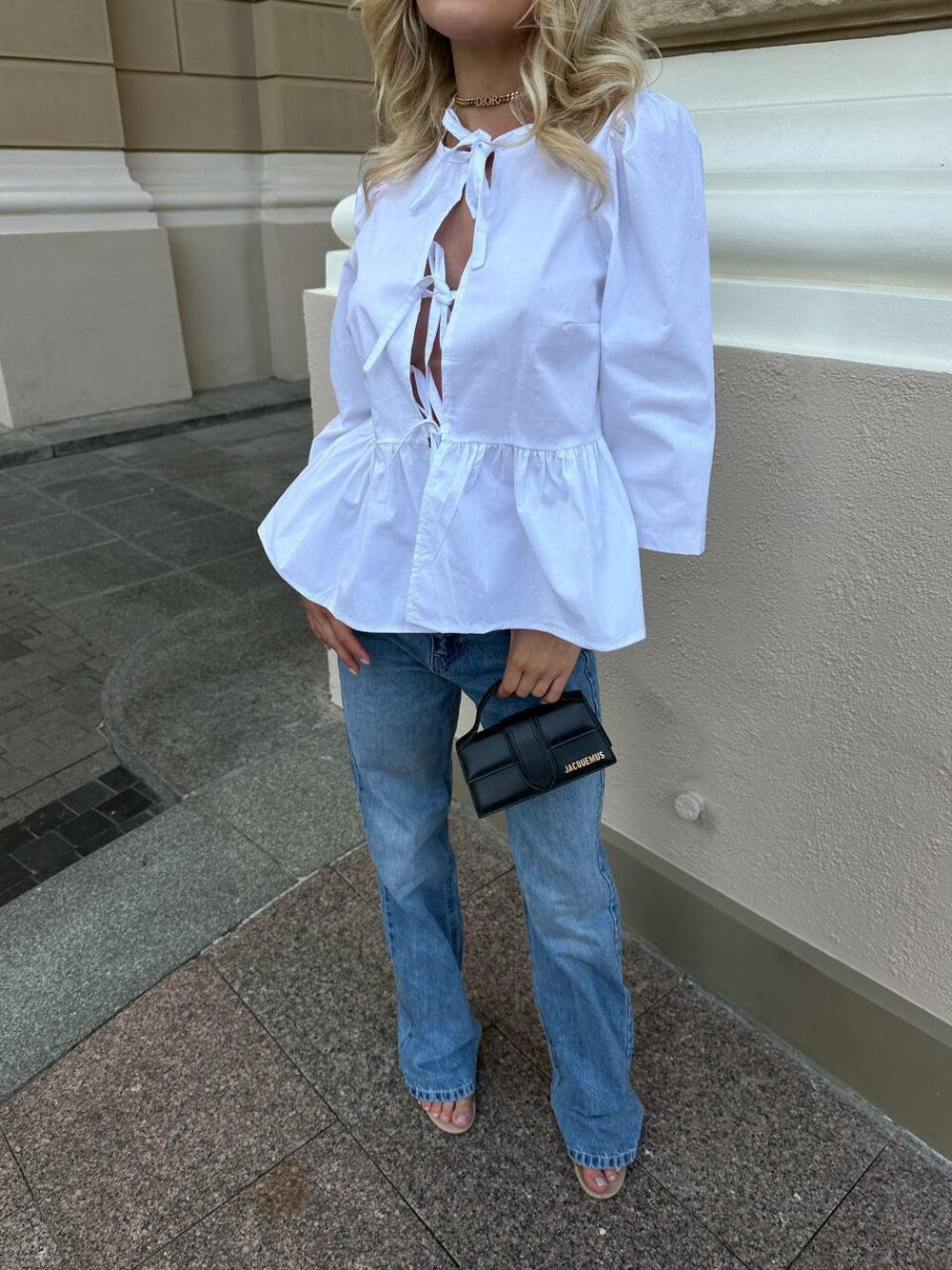 Сорочка оригінального крою, колір білий