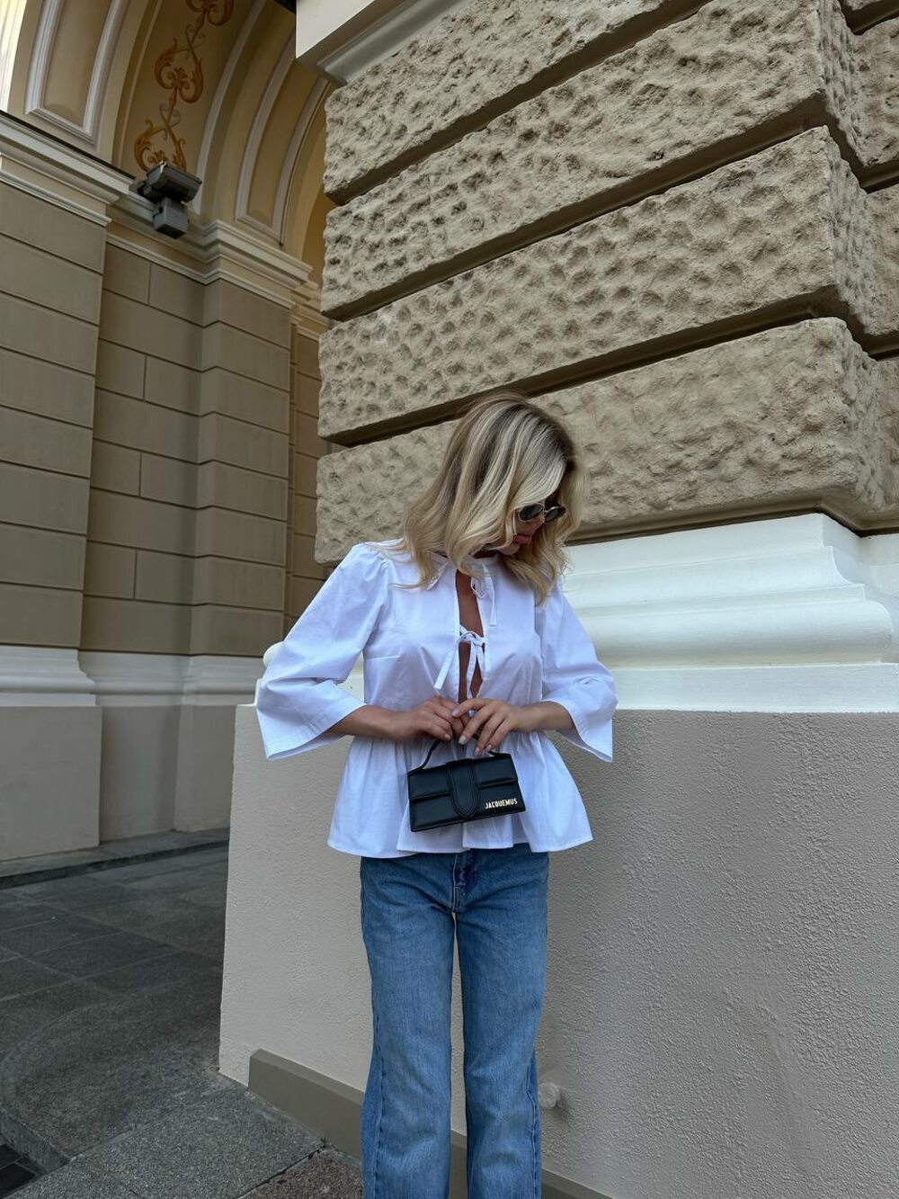 Сорочка оригінального крою, колір білий