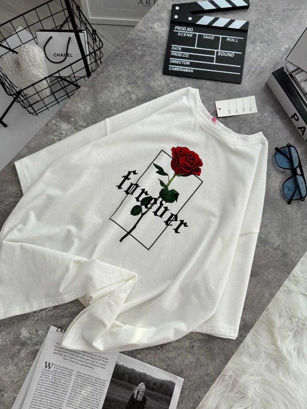 Футболка оверсайз з принтом, колір молочний