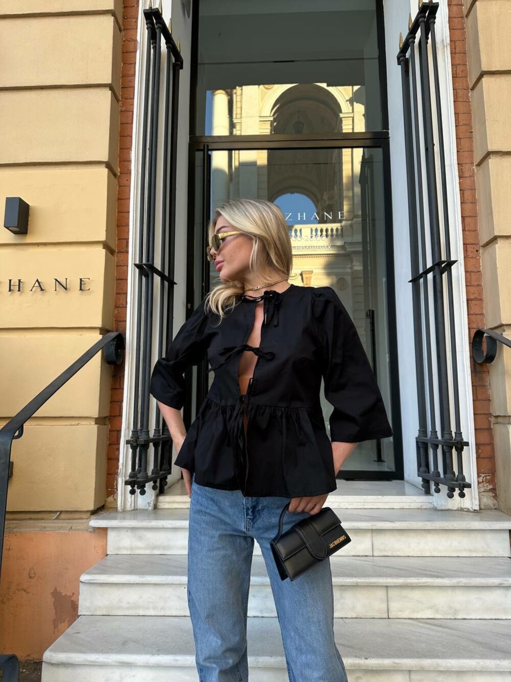 Сорочка оригінального крою, колір чорний