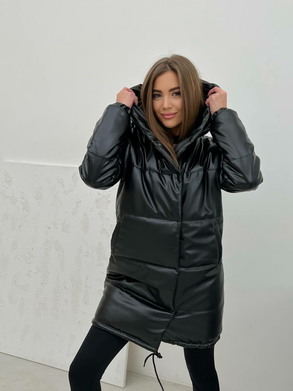 Стильна куртка з еко-шкіри