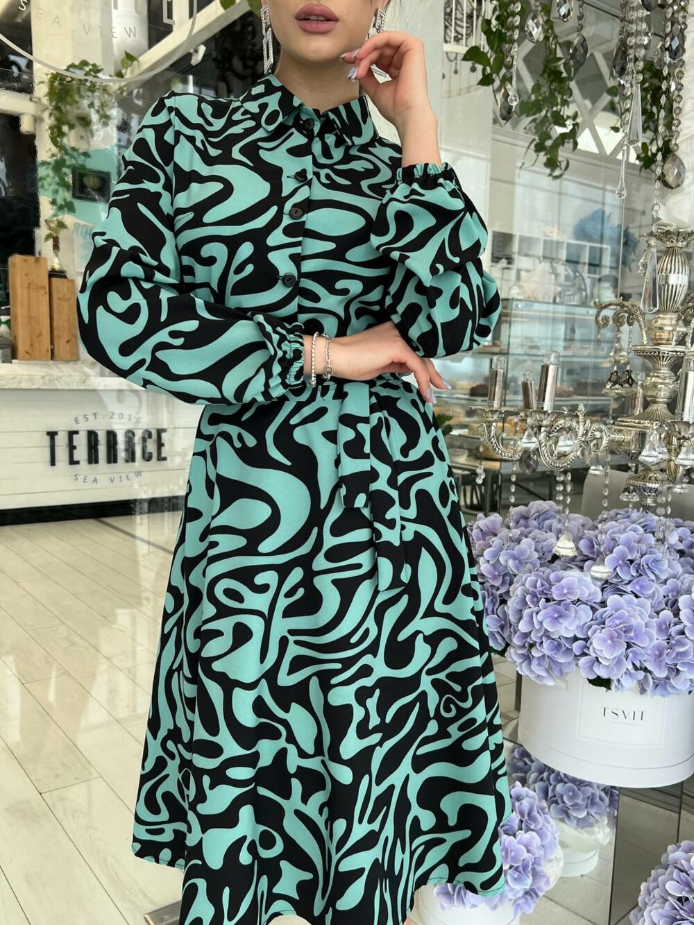 Прекрасное платье цвет зеленый с поясом