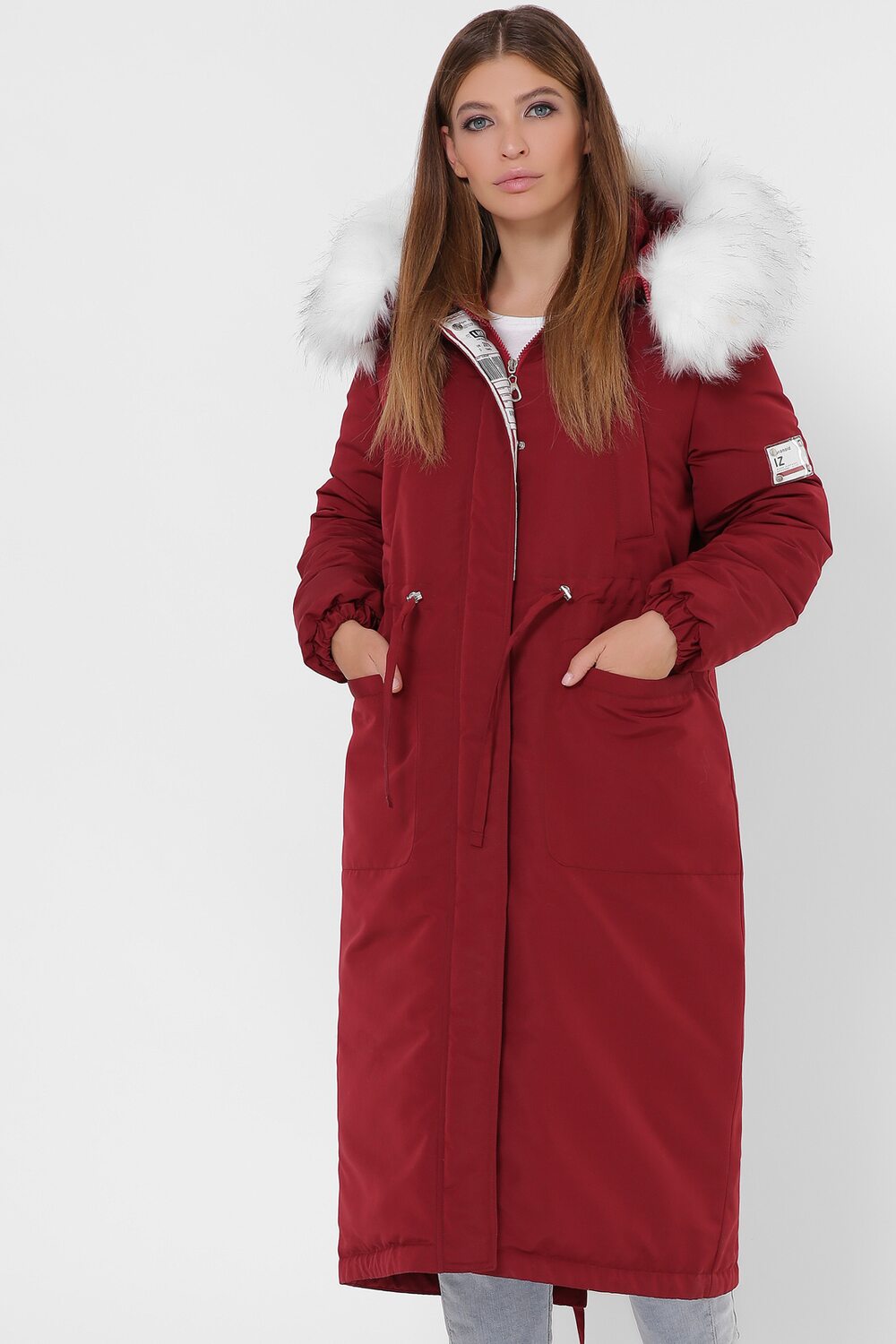 Парка с меховым капюшоном
