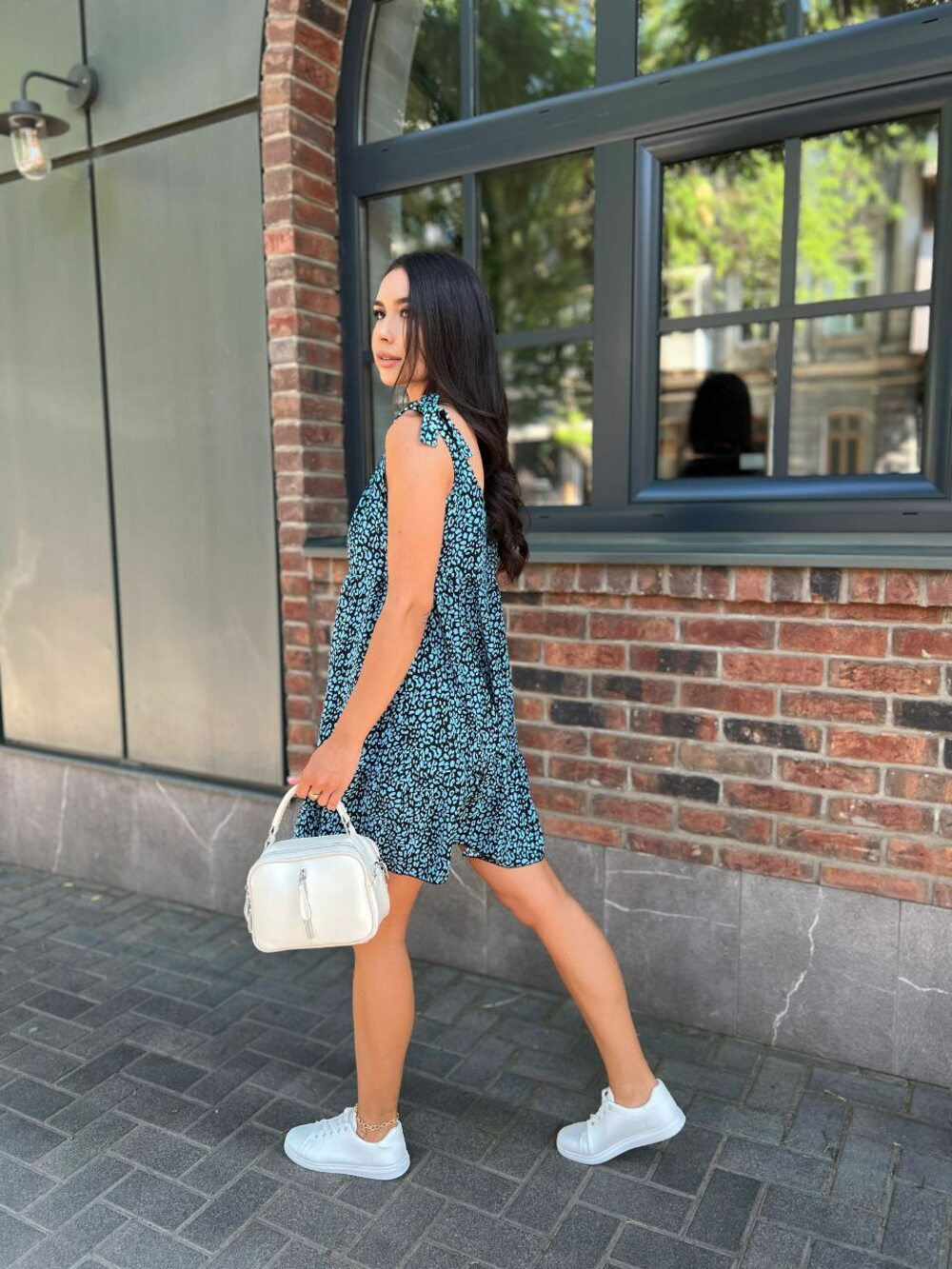 Літній легкий сарафан бірюзово-білий