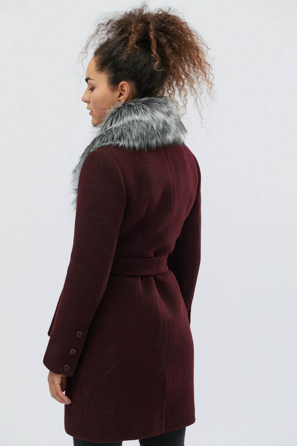 Пальто вовняне на гудзиках з поясом