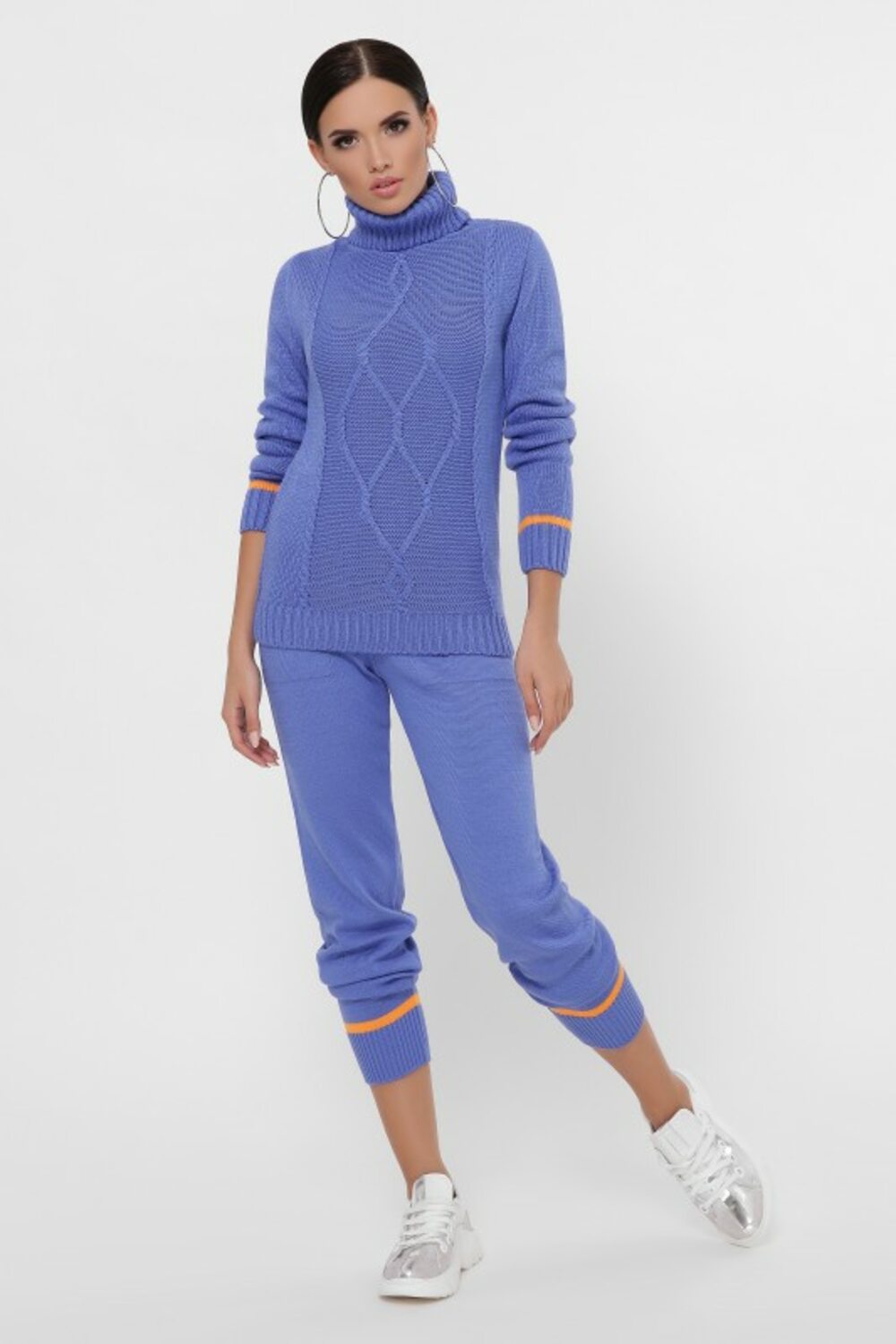 Костюм в'язаний