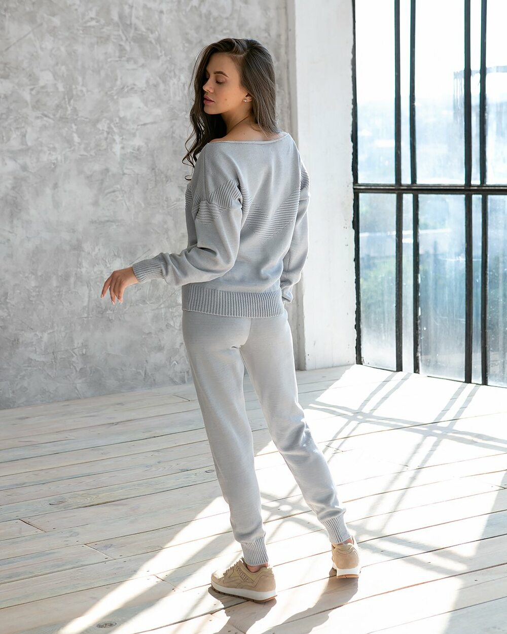 Костюм повсякденний сірий колір