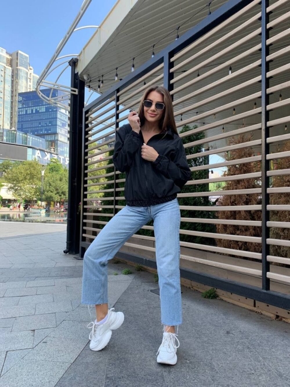 Куртка бомбер чорна з плащової тканини