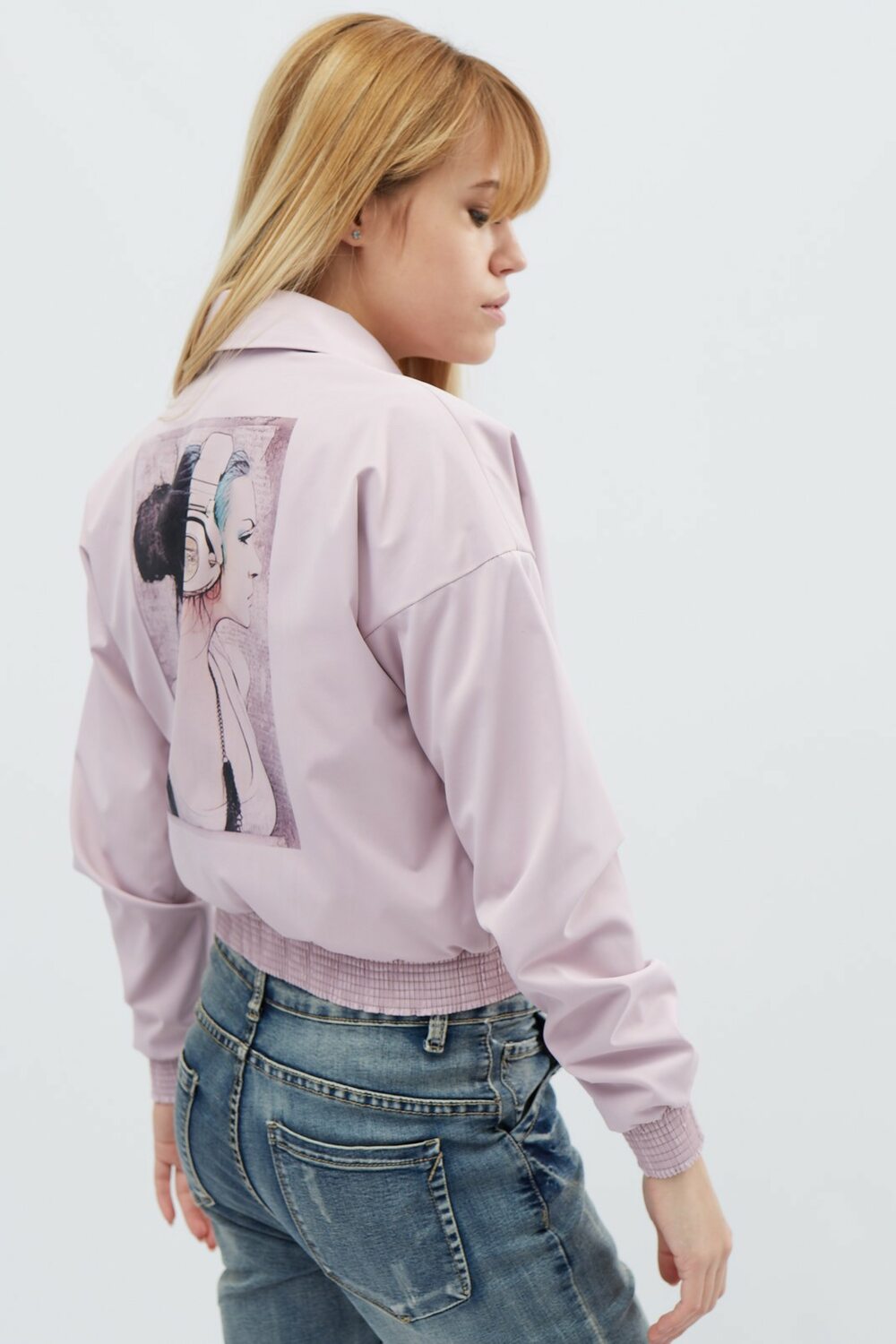 Куртка демисезонная с прорезными карманами