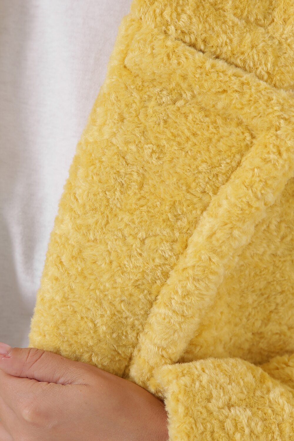 Теплая женская шуба на искусственном мехе