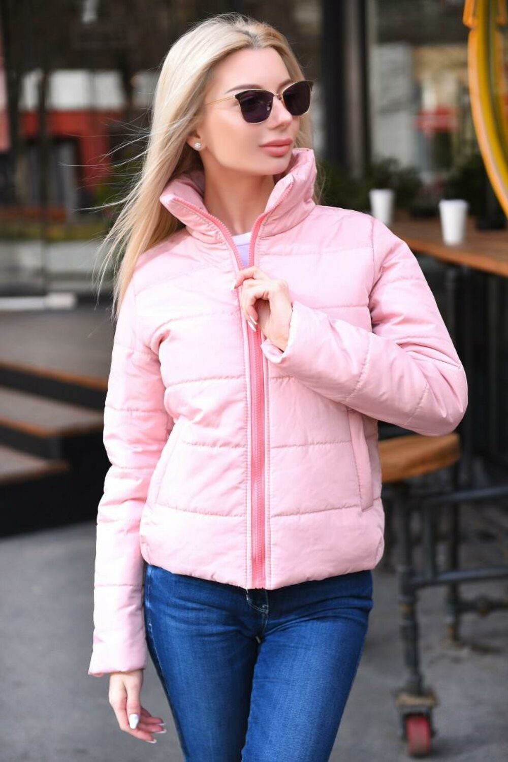 Куртка короткая из силикона .