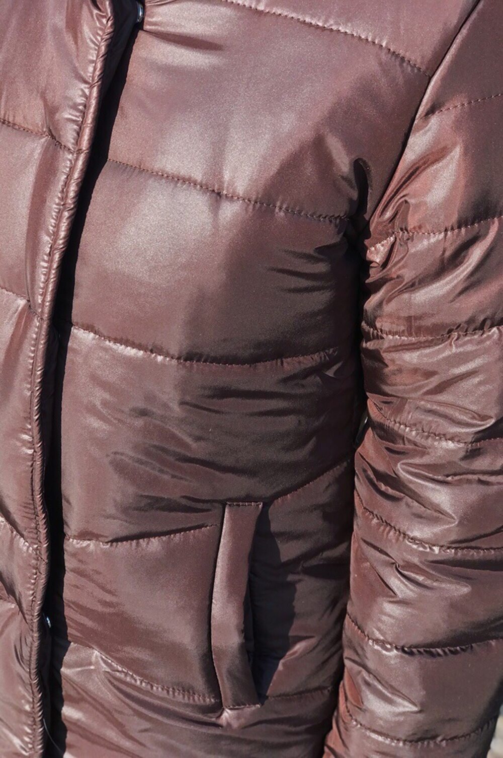 Куртка коричневая утепленная с капюшоном