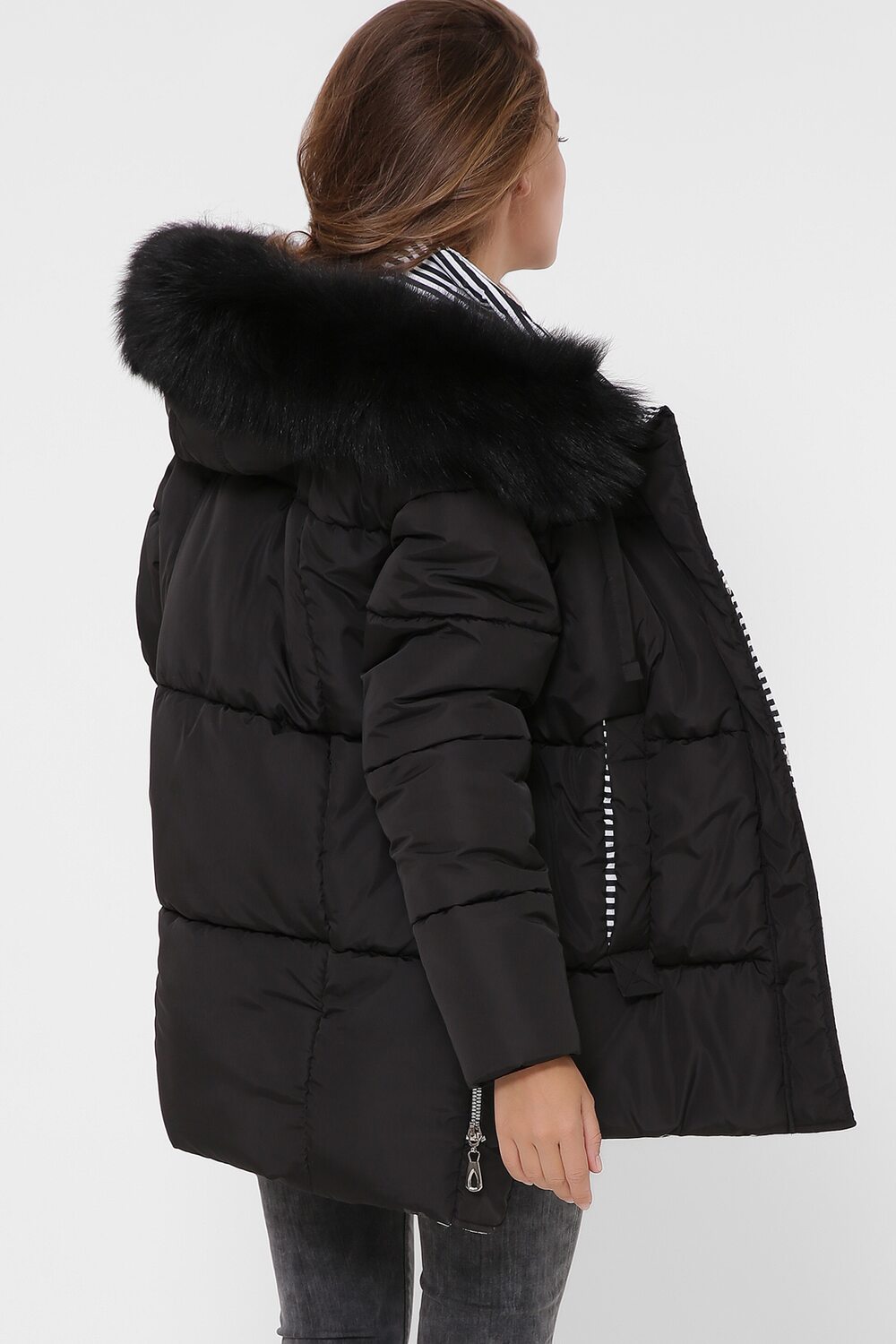 Зимова куртка утеплена з хутром капюшон