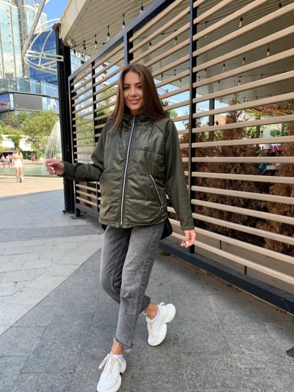 Ветровка цвет хаки