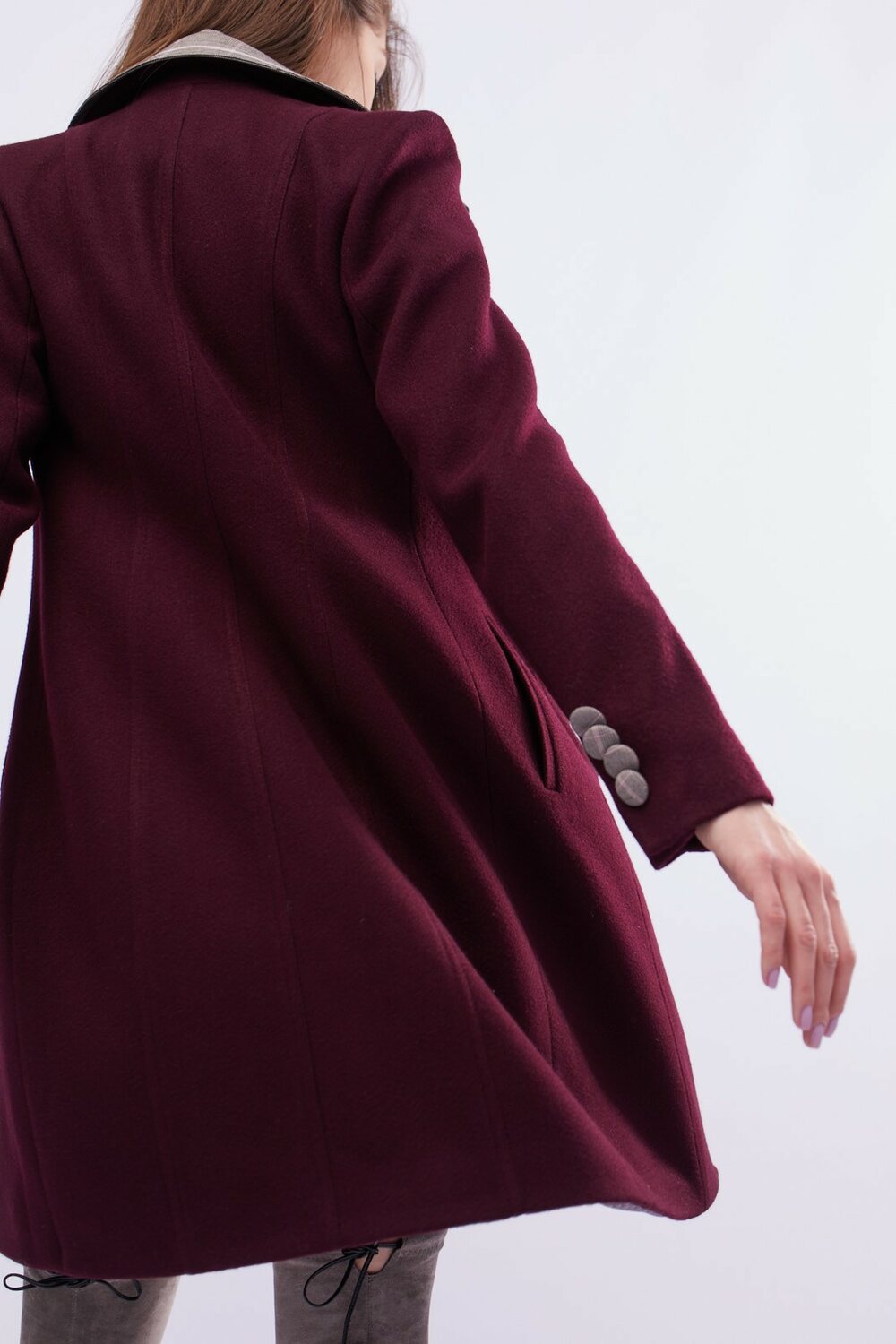 Шикарне видовжене пальто вільного крою