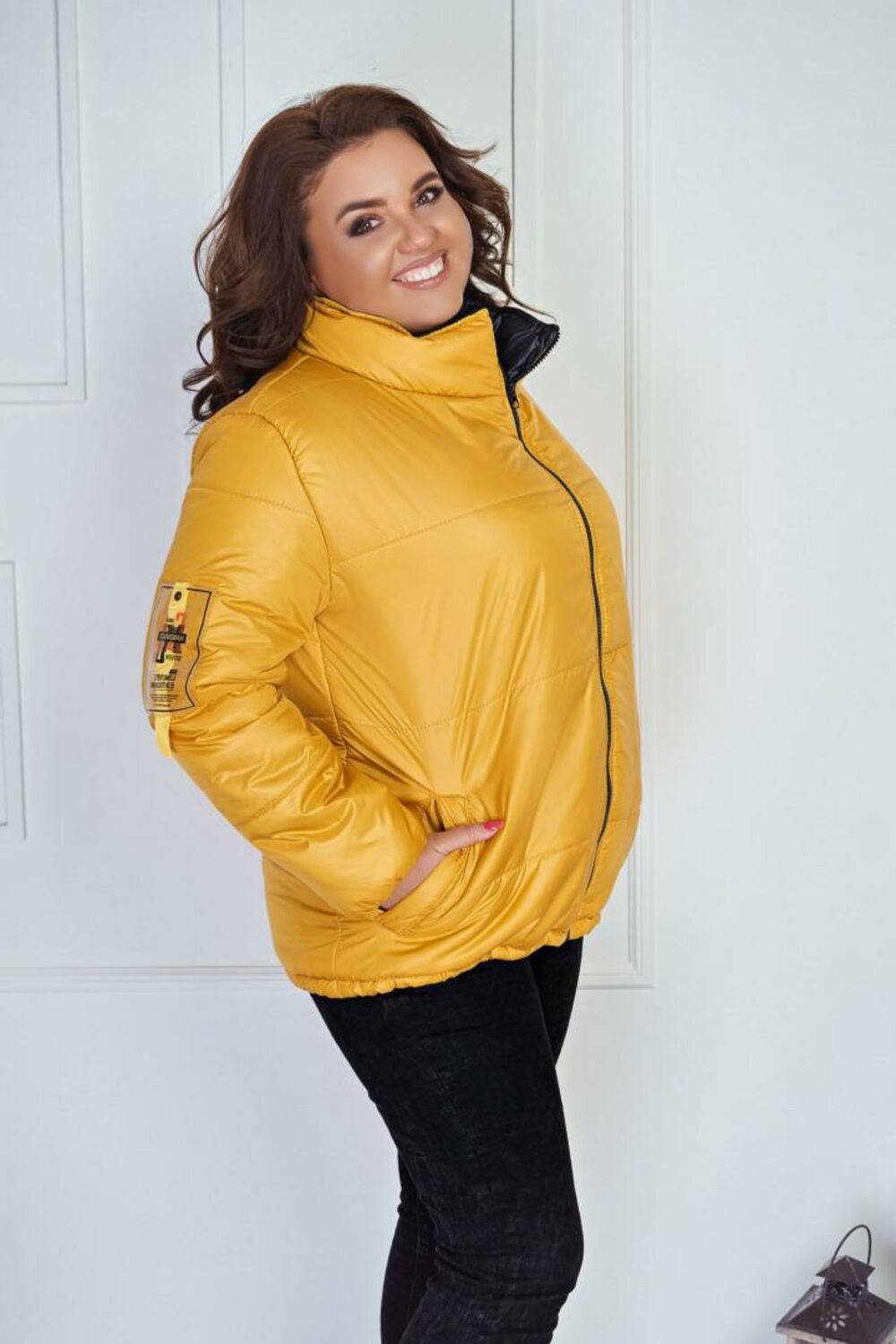 Куртка короткая без капюшона женская