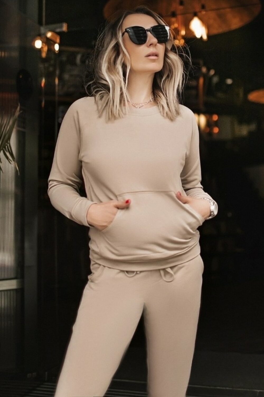 Однотонный костюм женский