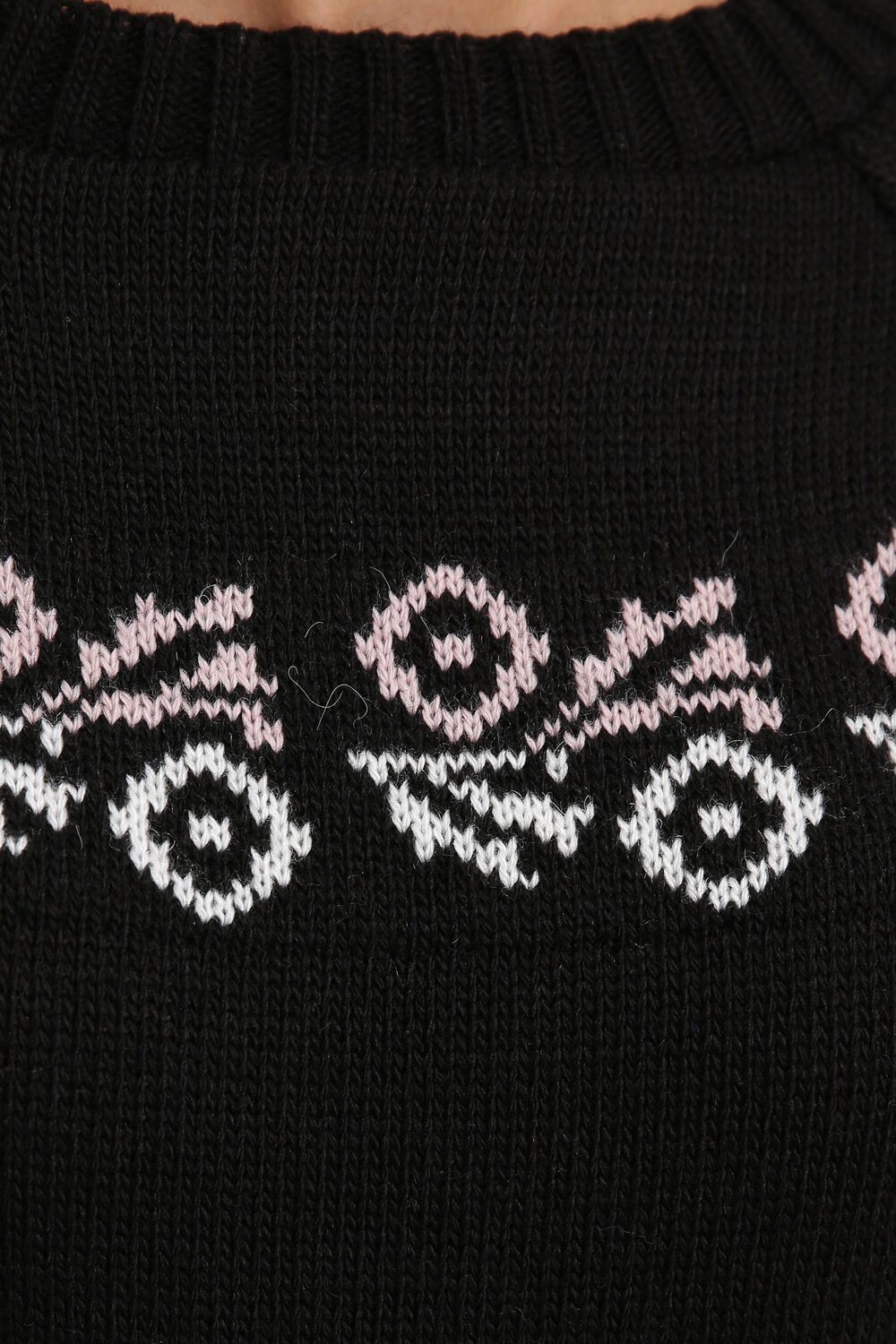 Чорний джемпер із малюнком