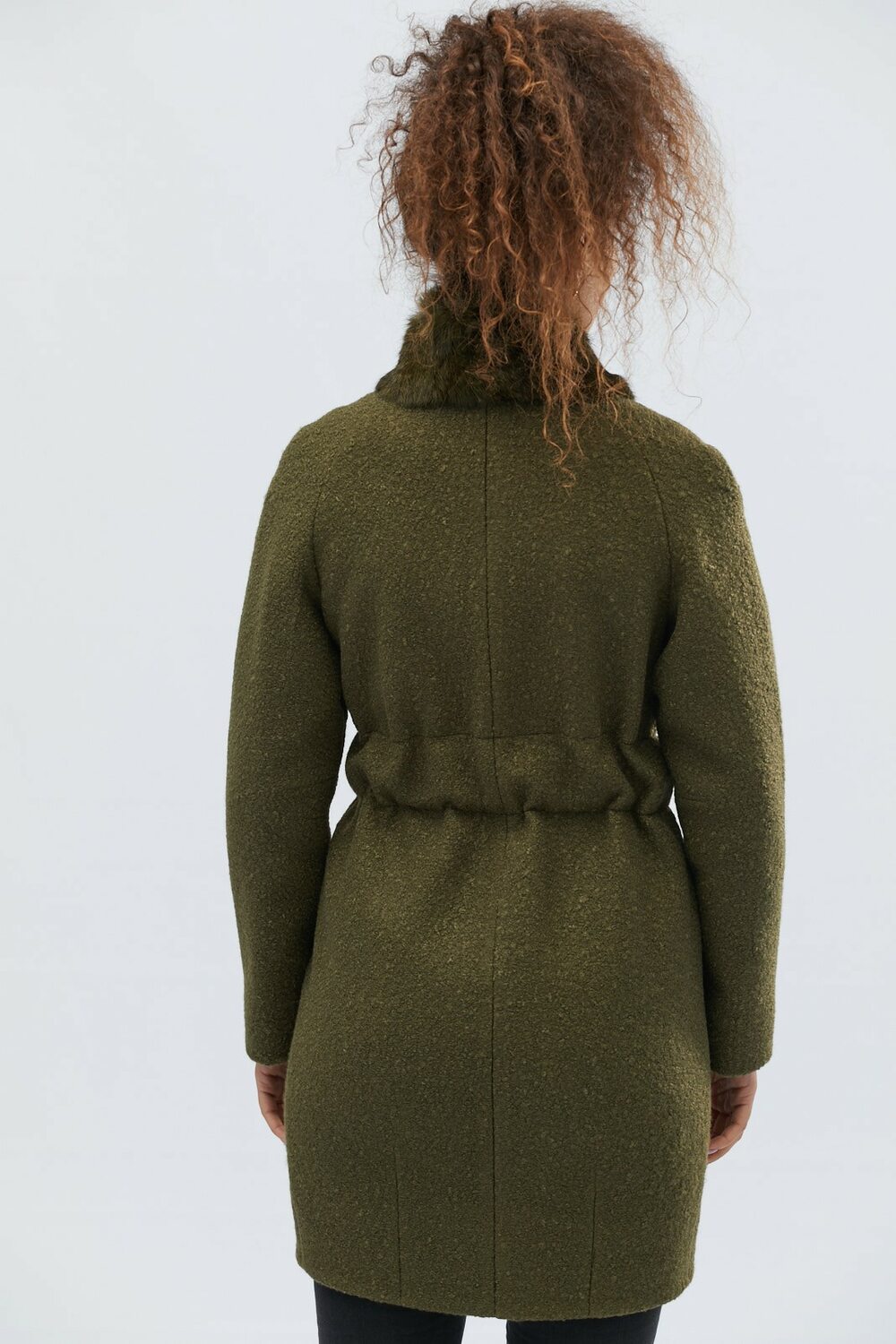 Тепле зимове пальто на потайних кнопках