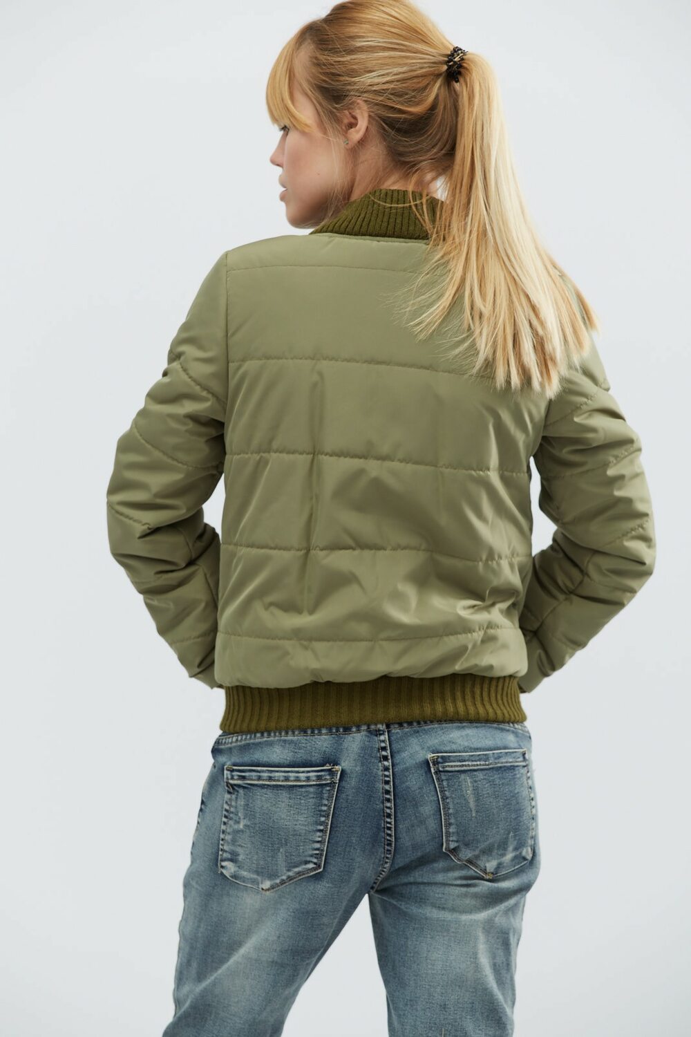 Куртка стильная демисезонная рукав манжет