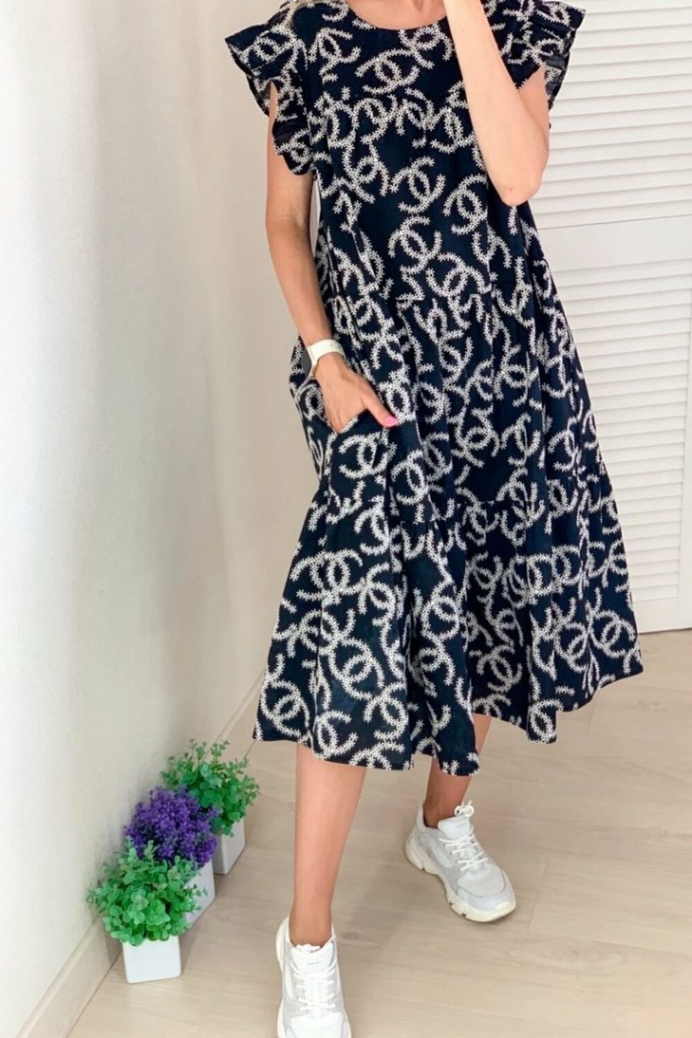 Летнее черное платье из коттона