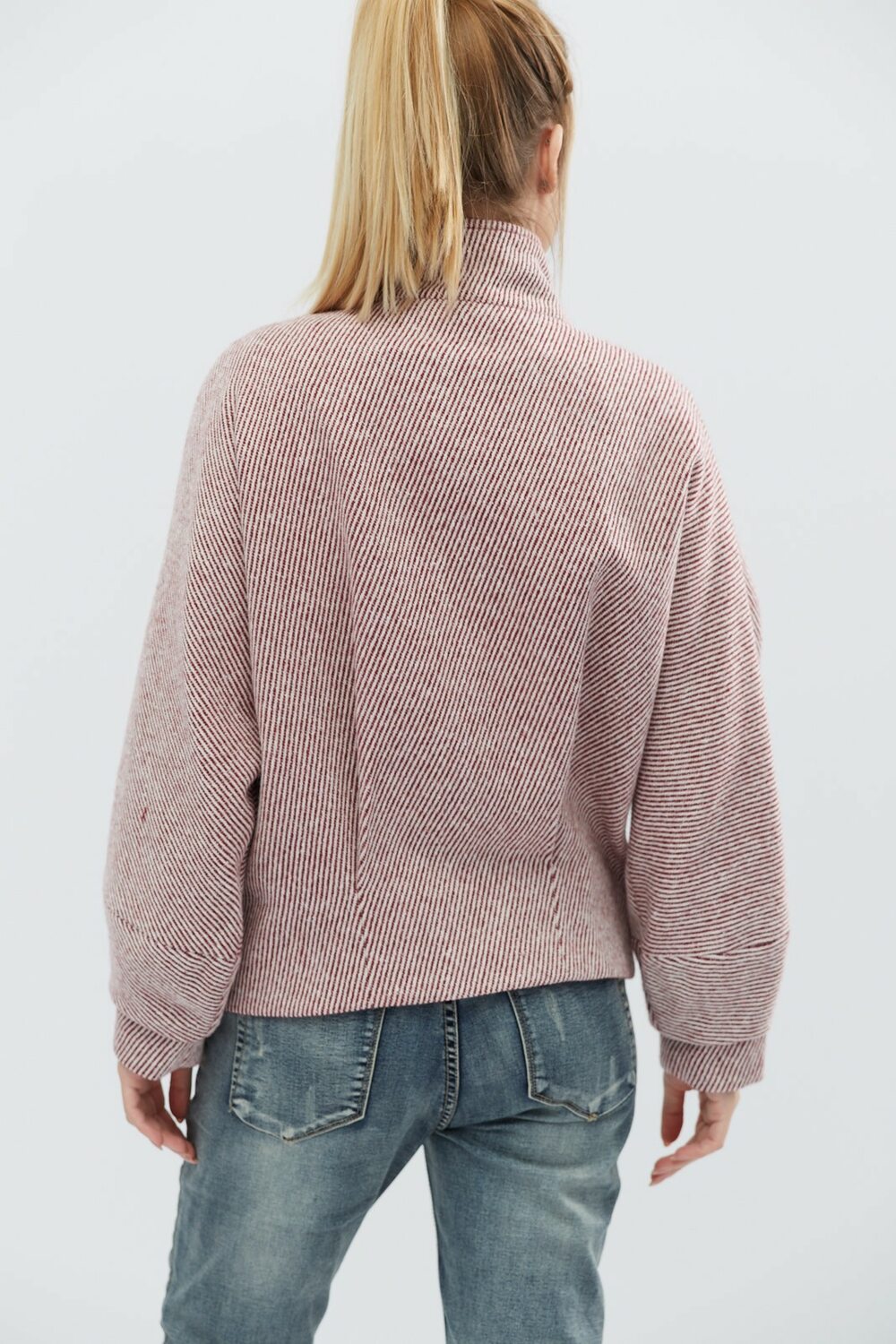 Укорочене демісезонне пальто вільного крою