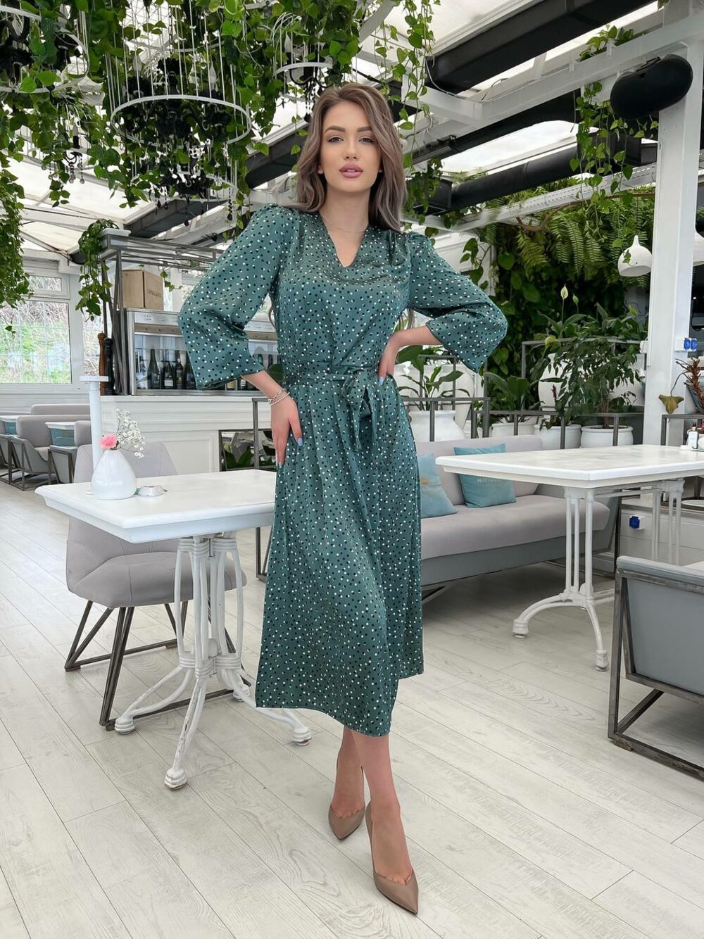 Изумительное платье с пояском из шелка армани