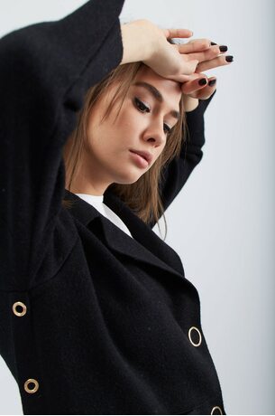 Пальто осенне весеннее черного цвета