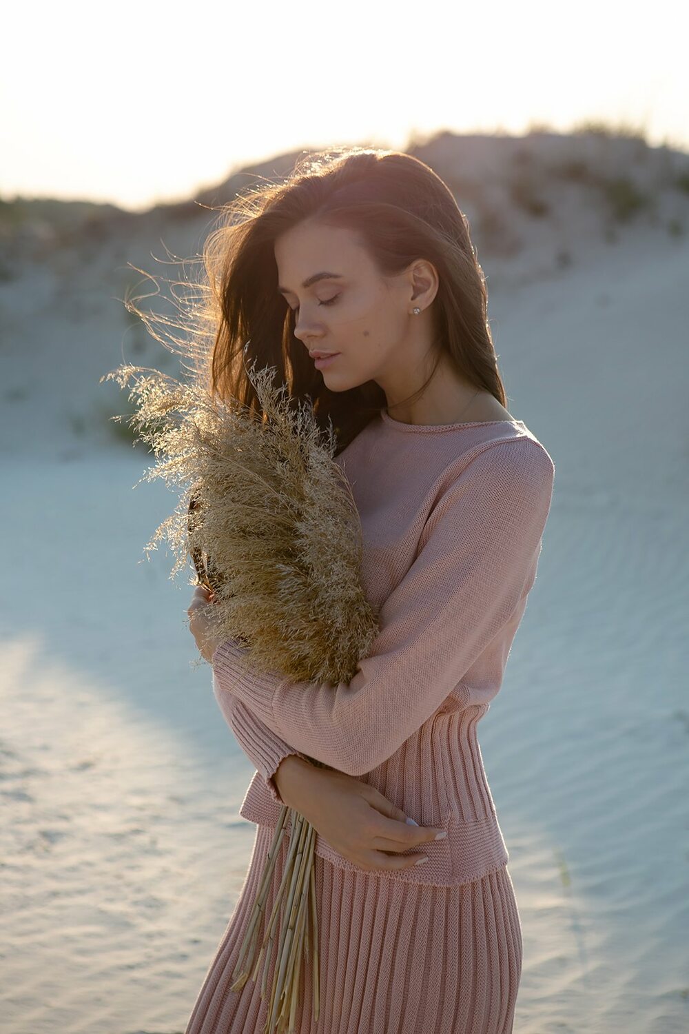 Джемпер легкий пудрового кольору