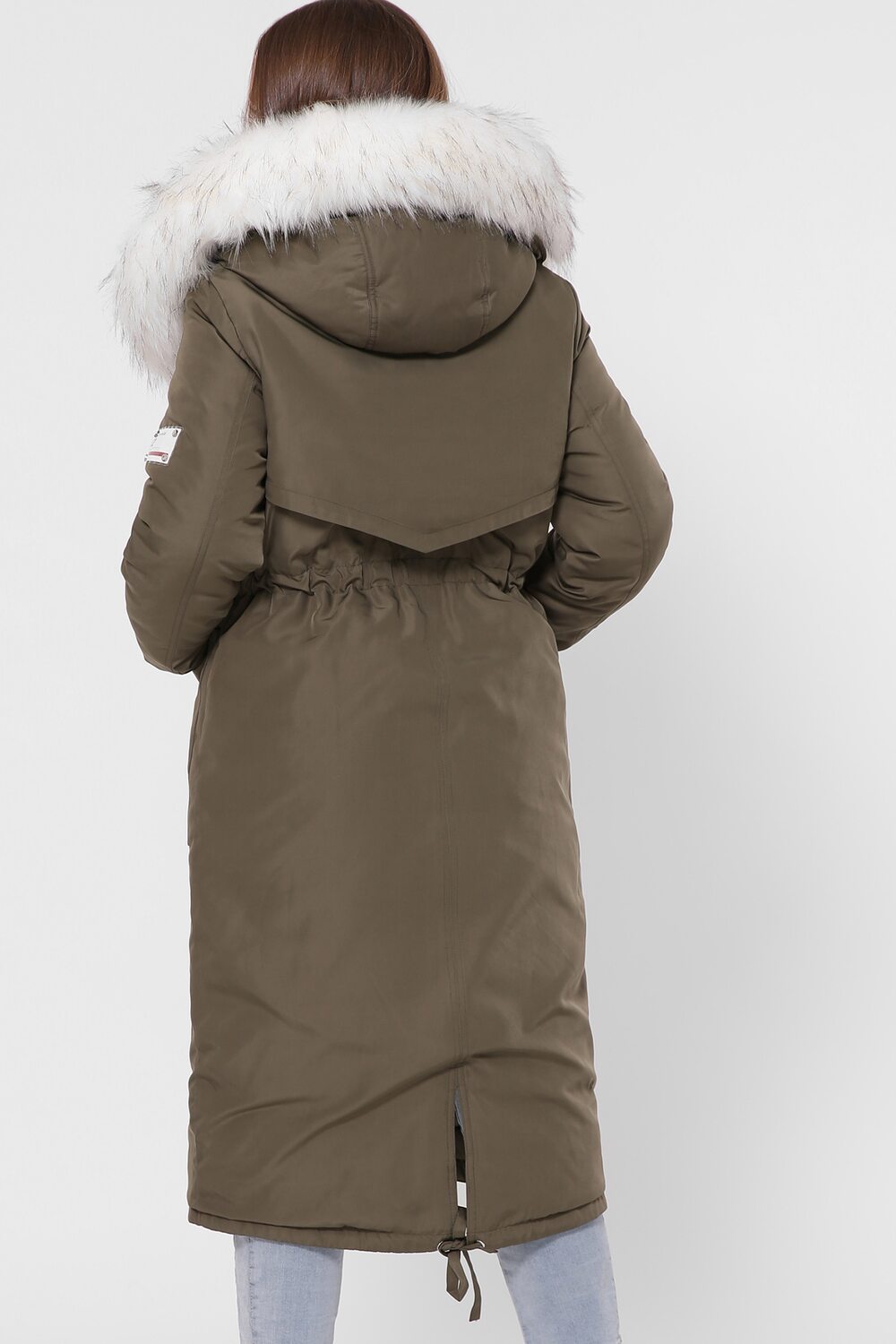 Парка куртка с мехом на капюшоне
