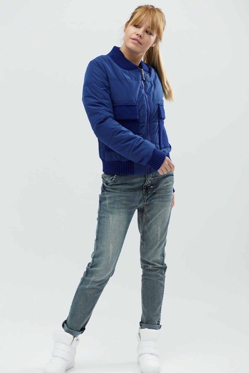 Куртка демисезонная синего цвета