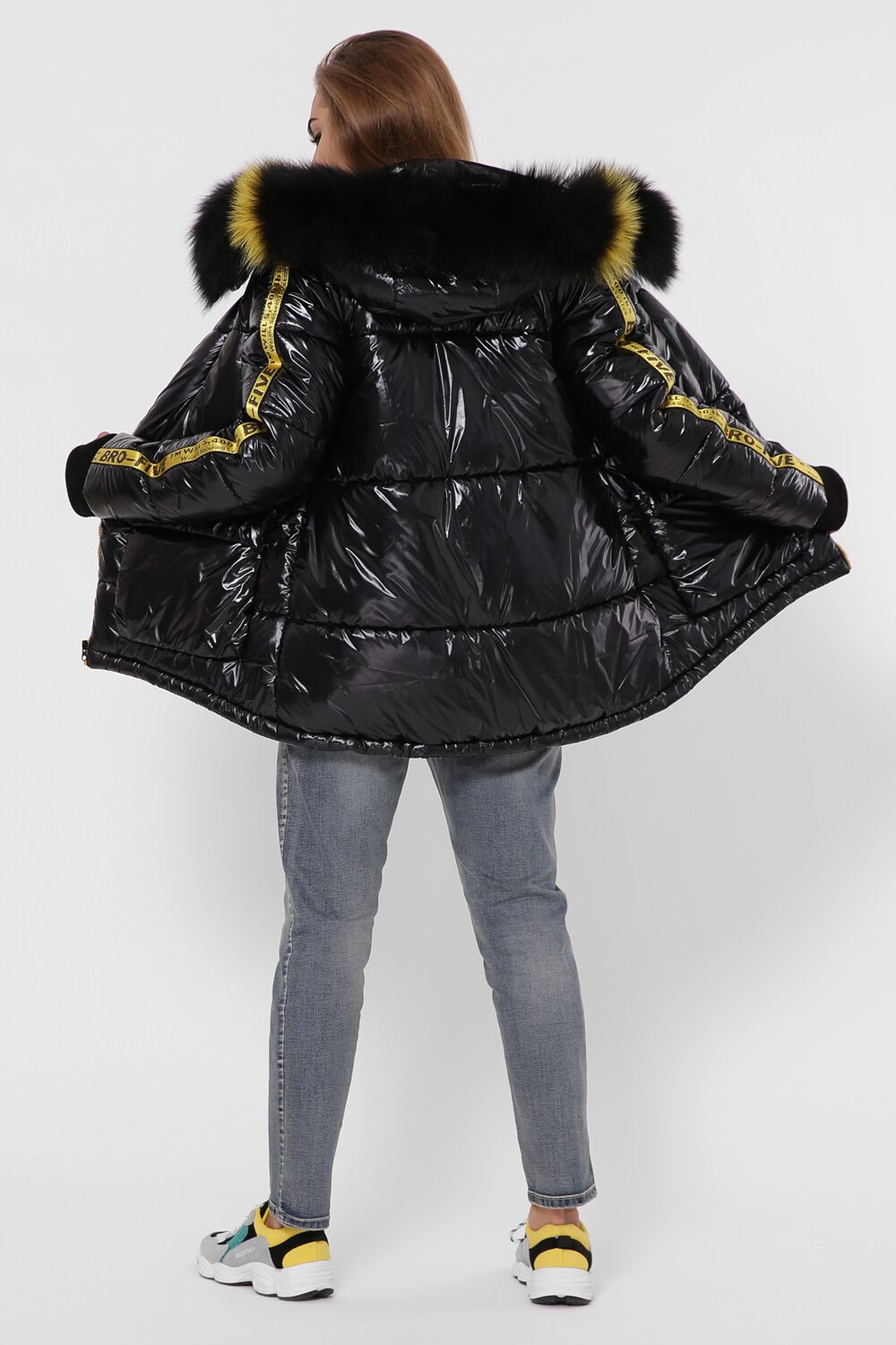 Зимова куртка лак плащова тканина