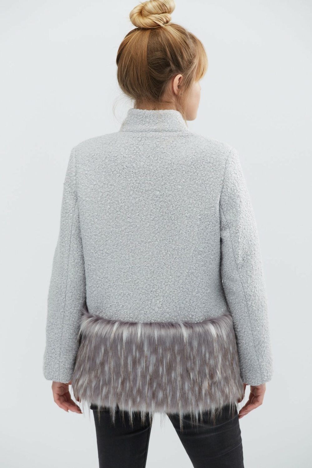 Пальто вкорочене на кнопках