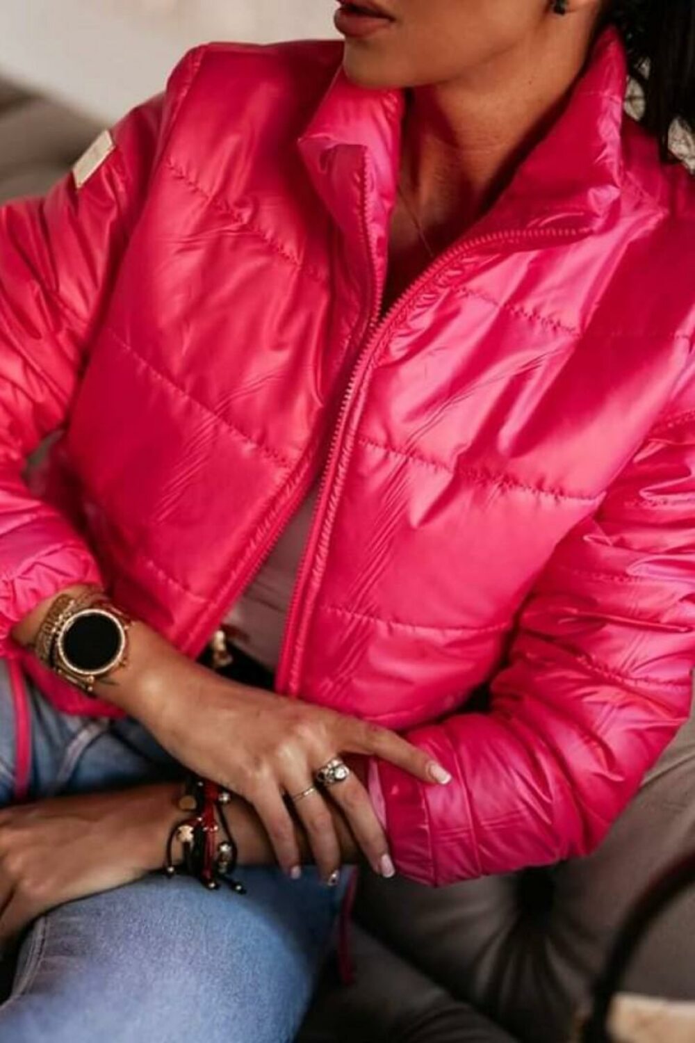 Женская весення куртка короткая